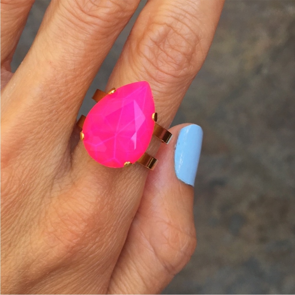 Hot Pink + Gold Pear Crystal Statement Ring - Picture 2 of 6